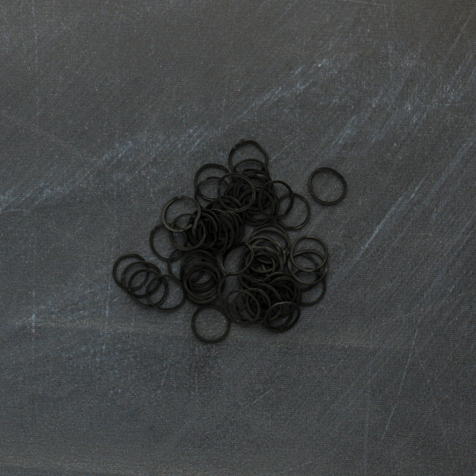 DreadLab - 200 pcs Black Mini Rubber Hair Elastic Bands - Suitable For Braids/Dreadlocks/Plaits